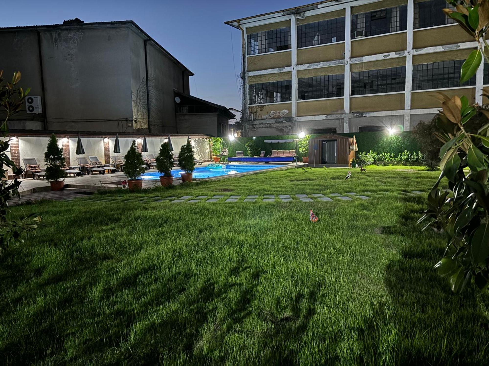 Hotel Rai Treavna Exterior foto